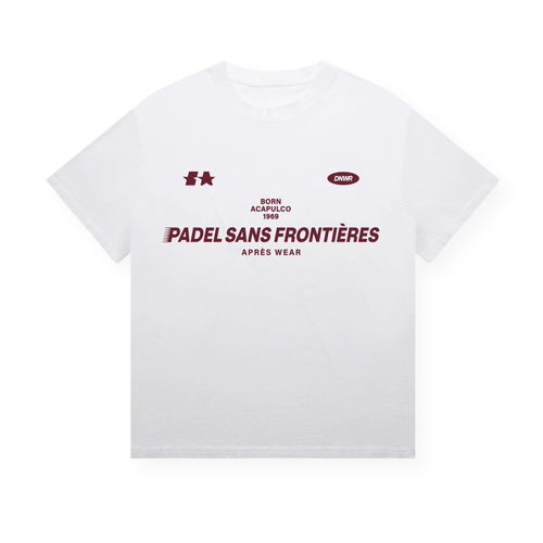 PSF Collective The Acapulco ’69 Tee in White features maroon text reading “PADEL SANS FRONTIÈRES APRÈS WEAR, BORN ACAPULCO 1990” along with small star and oval logos above the main design. Centered on the chest, this premium quality T-shirt is perfect for padel enthusiasts who value style and an eco-friendly touch. Designed for the Unwind